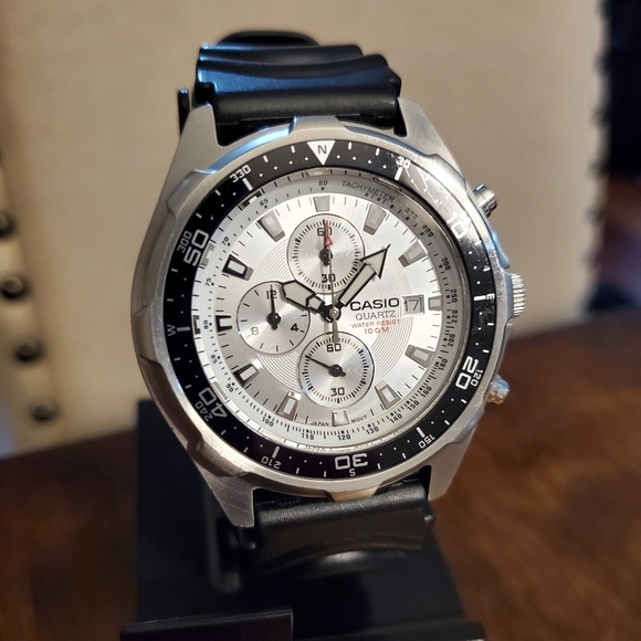 casio diver chronograph watch